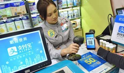 微信和支付寶的戰(zhàn)爭，沃爾瑪們卻當(dāng)了“炮灰”？