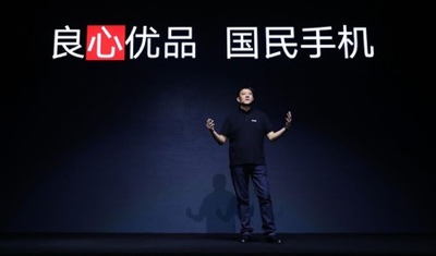死磕手機(jī)業(yè)務(wù)？聯(lián)想走上小米的性?xún)r(jià)比之路