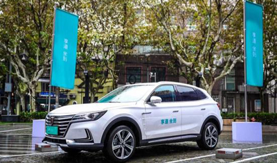 上汽網(wǎng)約車(chē)平臺(tái)啟動(dòng)試運(yùn)營(yíng)：短途收費(fèi)介于滴滴快車(chē)和專(zhuān)車(chē)之間