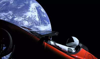 特斯拉“太空跑車”完成第一圈繞日飛行，正靠近火星